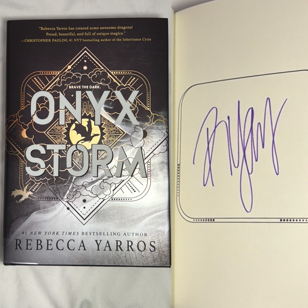 SIGNED Onyx Storm Deluxe Edition